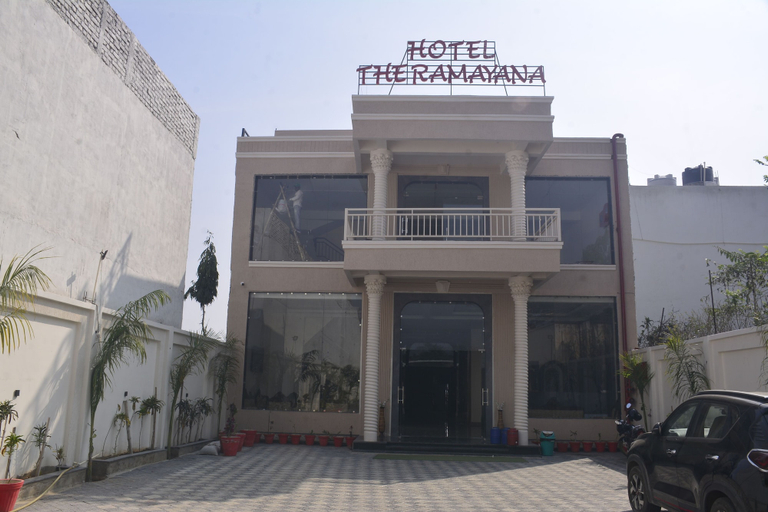 Exterior 4, The Ramayan, Tikamgarh