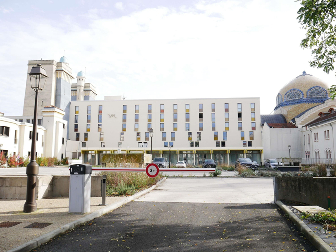 Exterior & Views 2, Mercure Vichy Hotel, Allier