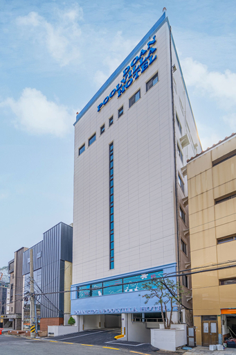 Exterior & Views 2, DOAN KIDS POOL VILLA HOTEL, Busanjin