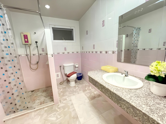 Bathroom 4, Sea view Apartments, Phuket Island