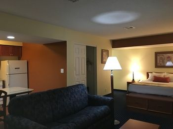 Others 3, Birch Hill Grand Rapids, Kent