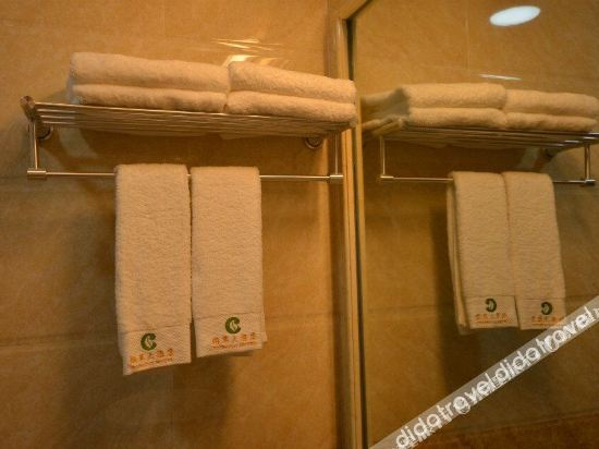 Others 4, Tobacco Hotel, Wenshan Zhuang and Miao