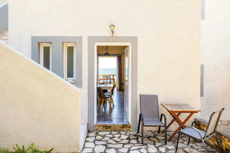 Room 3, Beachfront Nest Memi Koroni-seaheaven House A3, Peloponnese