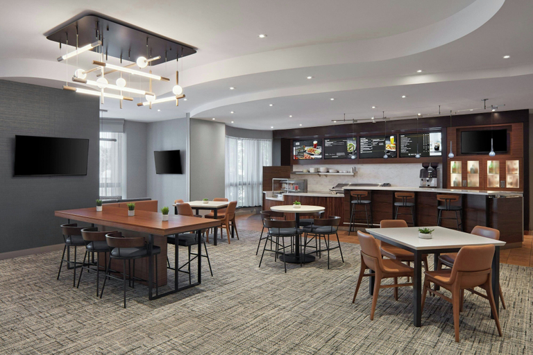 Food & Drinks 5, Courtyard by Marriott Mississauga - Airport Corporate Centre West, Peel