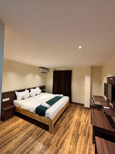 Room 4, De Classico Hotel -HBR Layout, Bangalore