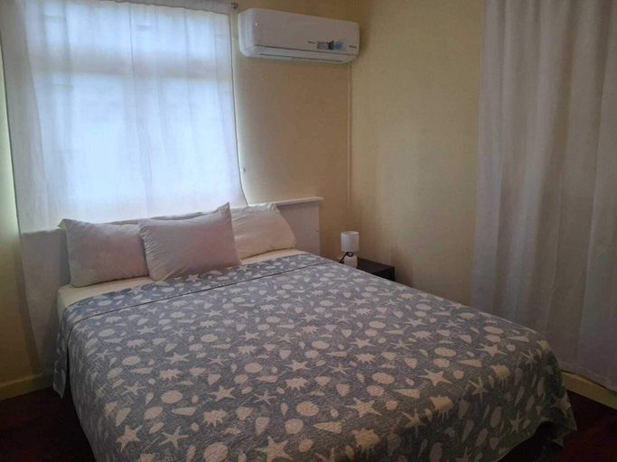 Room 2, Fairview