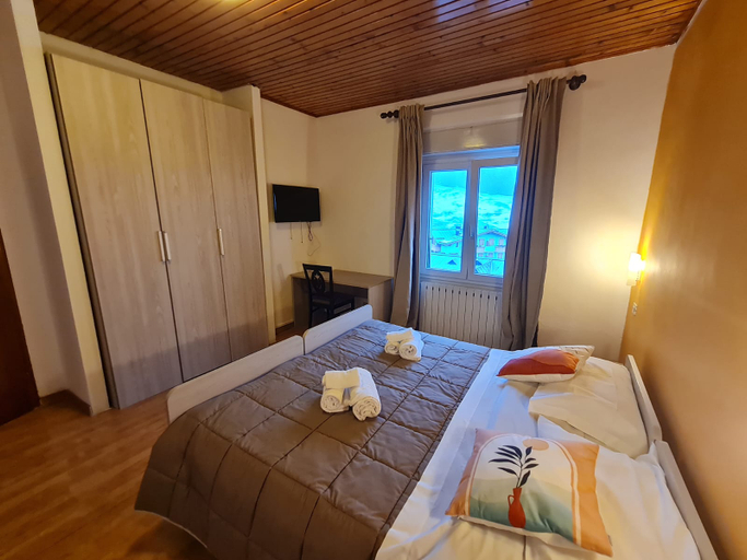 Bedroom 3, Excelsior Hotel Cimone LowCost, Trento