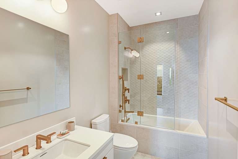 Bathroom 5, Aqualina