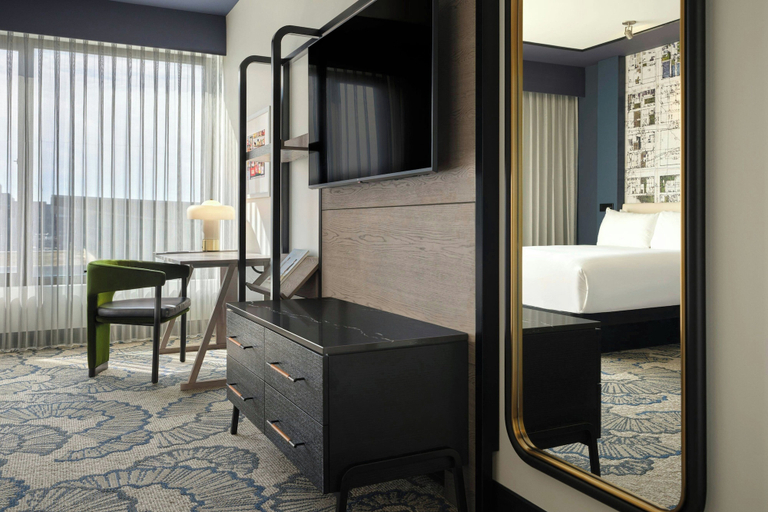 Bedroom 2, The Alexander, Autograph Collection, Marion