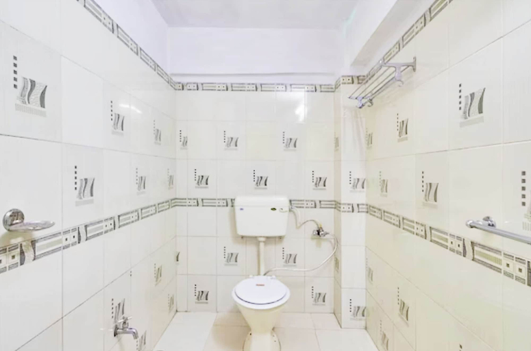 Bathroom, Hotel Broadway Annexe Darjeeling, Darjiling