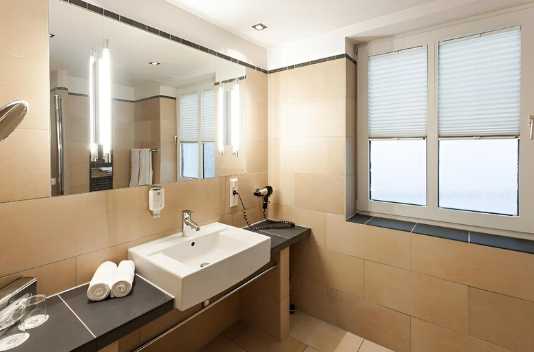 Bathroom 3, Juno Rooms & Apartments, Bremen