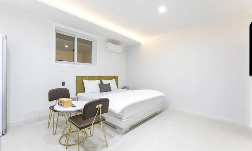 Bedroom 2, sweet hotel gimcheon, Gimcheon