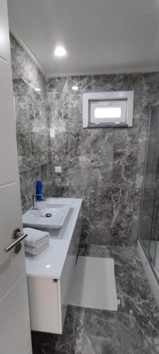 Bathroom 3, Nora Marmara Luxury Villas in Istanbul, Büyükçekmece