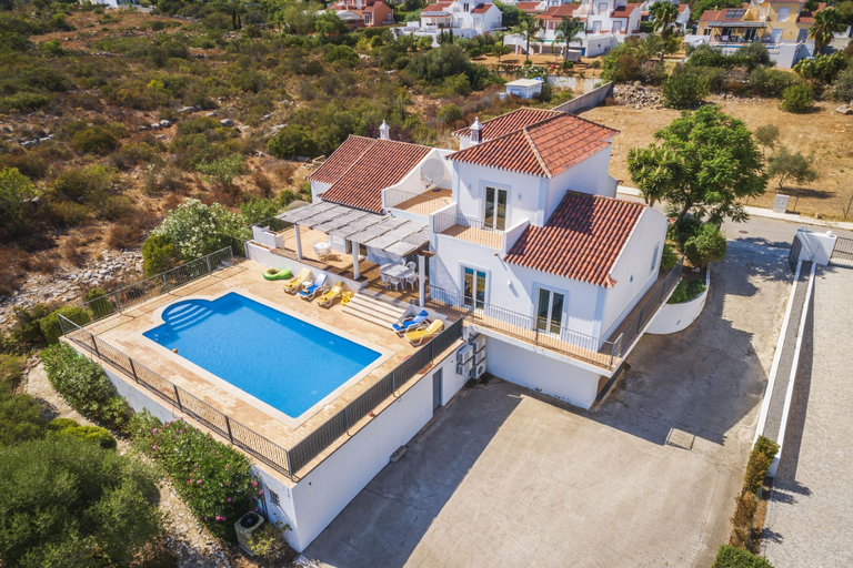 Room 4, Villa Nina With 4 Bedrooms and 4 Bathrooms, Olhão