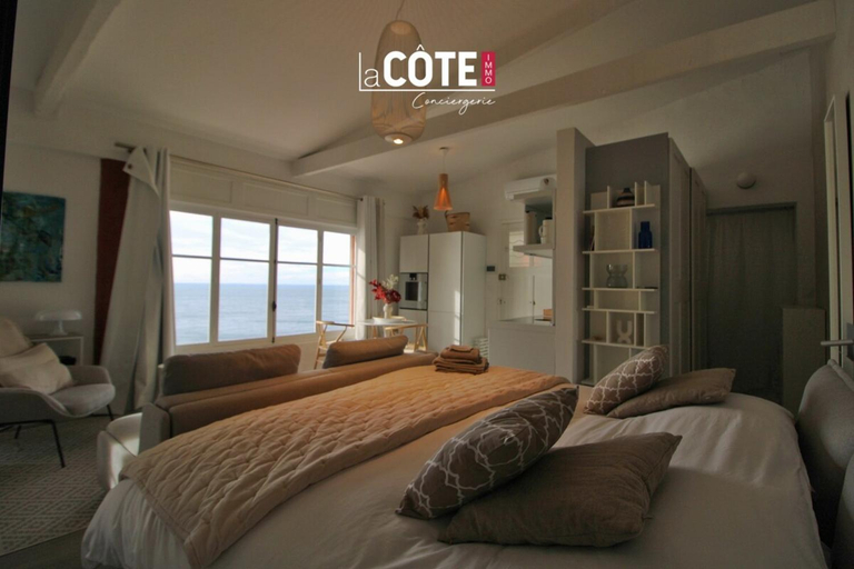 Bedroom 2, A couper le souffle ! #Domaine de luxe sur l'eau, Bouches-du-Rhône
