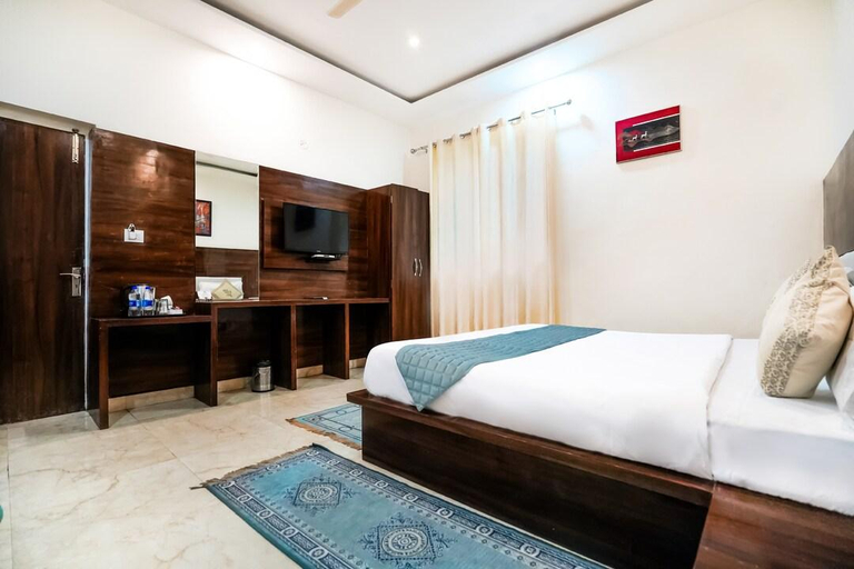 Bedroom 3, The Bunksters, Kangra