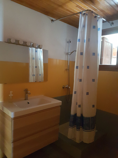 Bathroom, LA MAISON DE JOSEPHINE, Hautes-Alpes