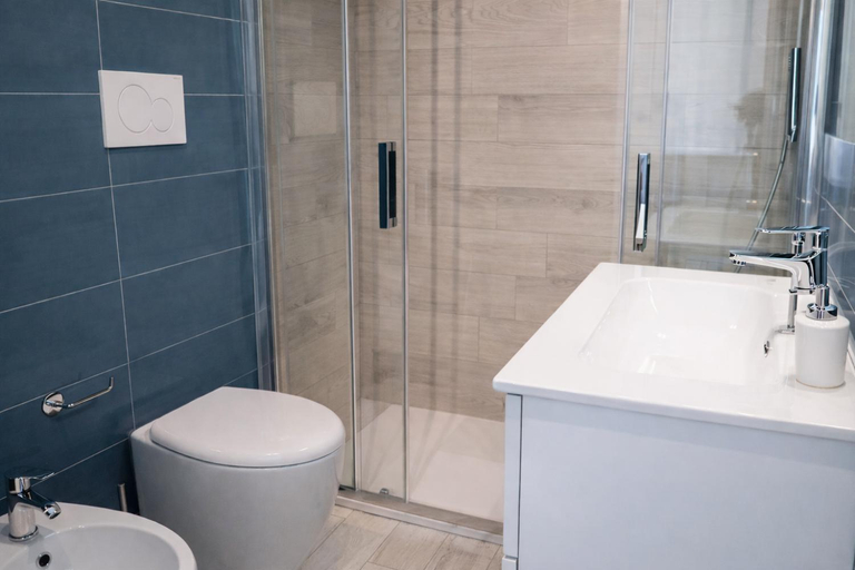 Bathroom 5, Le Residenze dei Fiori, Nuoro