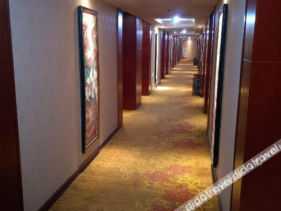 Others 4, Houde hotel, Ulaan Chab