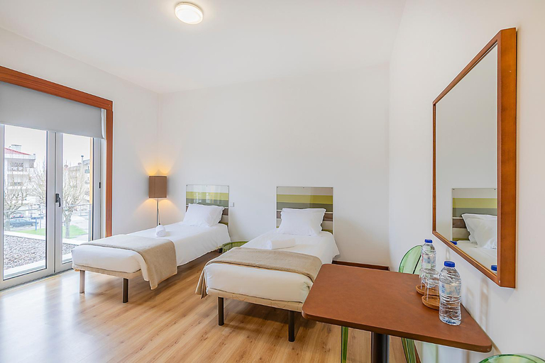 Bedroom 2, HI Lousa – Pousada de Juventude, Lousã