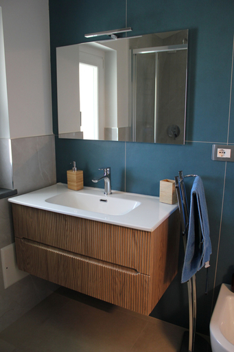 Bathroom 5, TENUTA BELVEDERE, Isernia