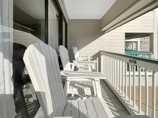 Others 5, Cozy Galveston Beach Front Condo, Galveston