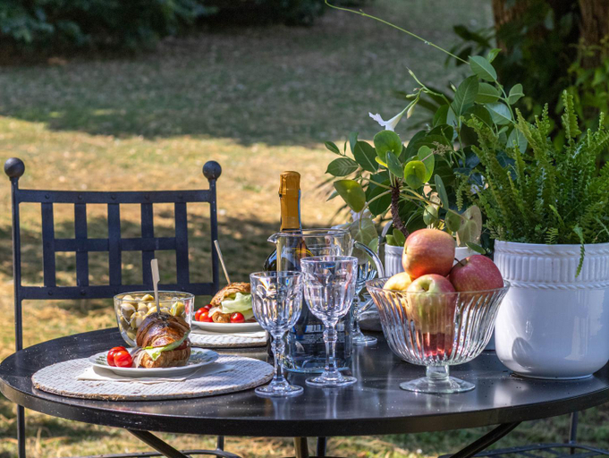Food & Drinks 3, Bnbook Maison Charlotte Cottage Bosco, Varese