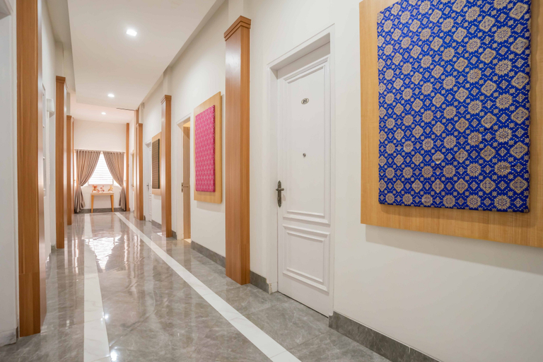 Others 5, RedDoorz Plus Syariah @ Jalan Dr Sutomo Padang, Padang