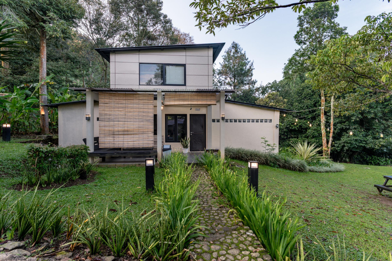 Exterior & Views 2, Lingga Garden House, Bogor