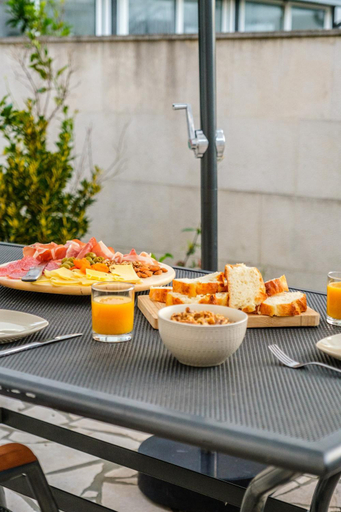 Food & Drinks 4, Apartments Tomy - One Bedroom Apartment with Balcony and Sea view Apartment 1, Sutivan