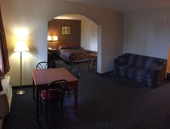 Others 5, BA Hotel, Division No. 8