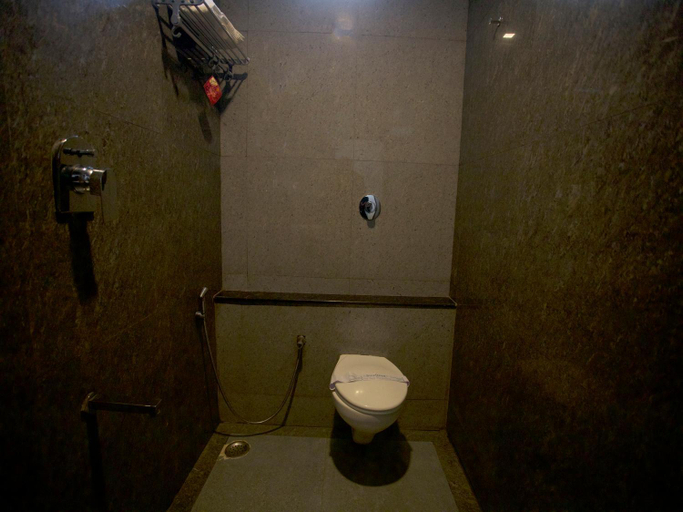 Bathroom 4, Western Valley Home stay, Dindigul