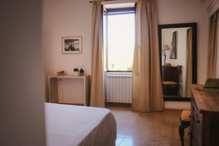 Bedroom 4, Blu di Prussia, Salerno