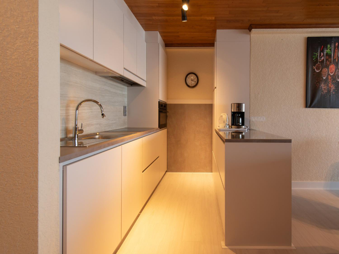 Kitchen 2, Apartment in Middelkerke, Beach Views, West-Vlaanderen