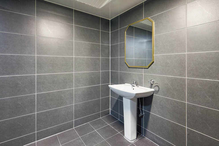 Bathroom, Suwon (Ingyedong) Central Plaza Hotel, Suwon