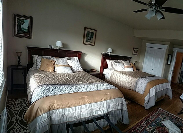 Bedroom 2, Friday Harbor Grand, San Juan
