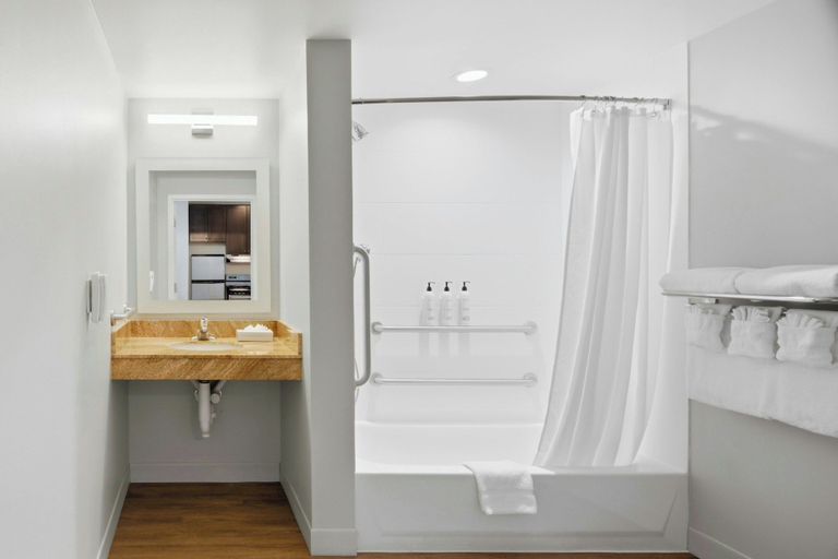 Bathroom 4, TownePlace Suites by Marriott Farmington, San Juan