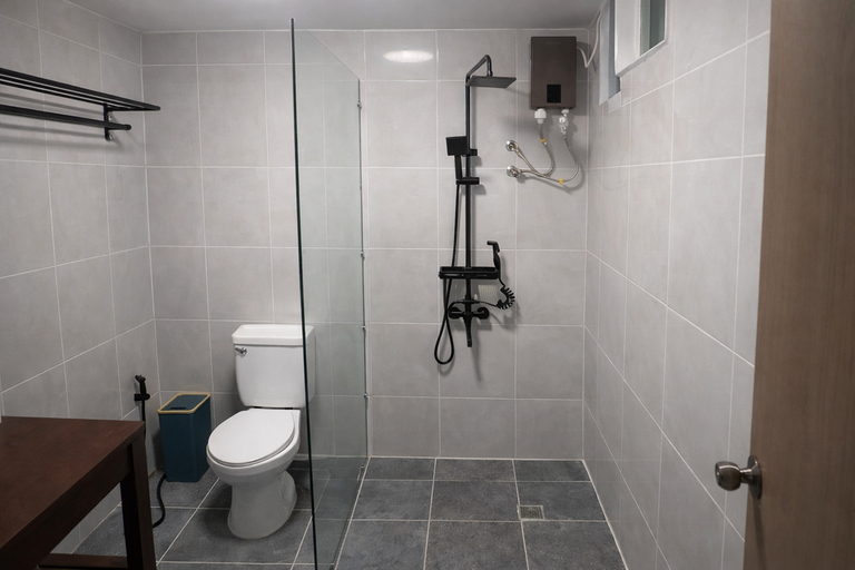 Bathroom 5, Angelito's Beach House Siargao near Beach, General Luna