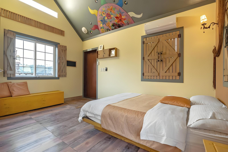 Bedroom 3, Gyeongju Art in Tiara Pension, Gyeongju