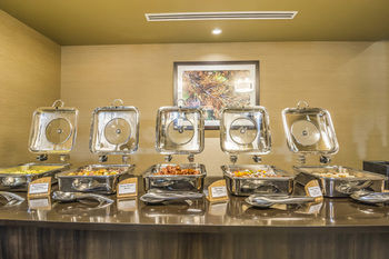 Food & Drinks 4, Quality Hotel & Conference Centre, Division No. 16