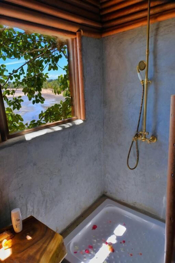 Bathroom 3, Sangany lodge, Diana