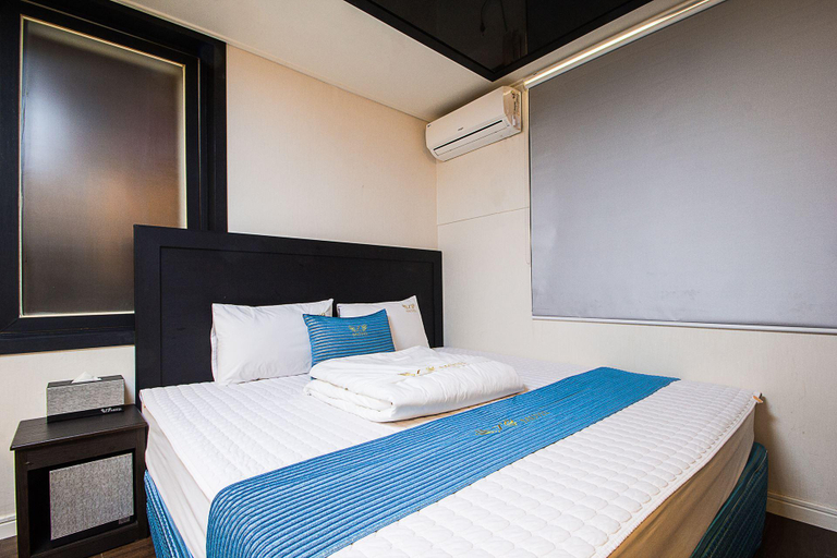 Bedroom 2, Busan Daeyeondong Z, Nam