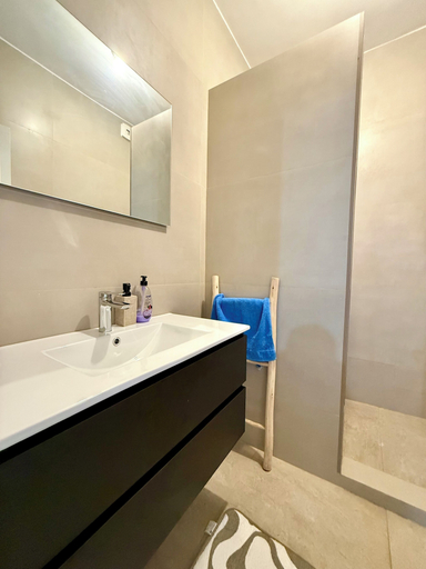 Bathroom 3, 2-bedroom apartment for 6 in Gueliz, Marrakech