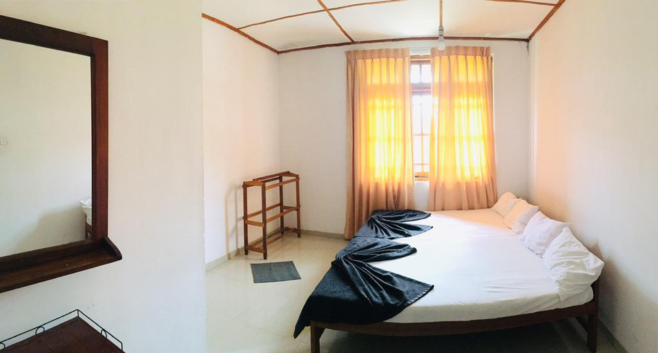 Bedroom 3, Cool Breeze Guest Inn Diyathalawa, Haputale