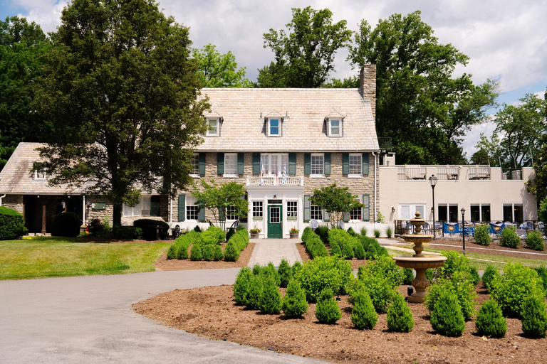 Exterior & Views
