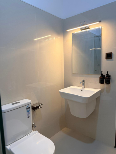Bathroom 5, Mount Crest Inn, Kotapola