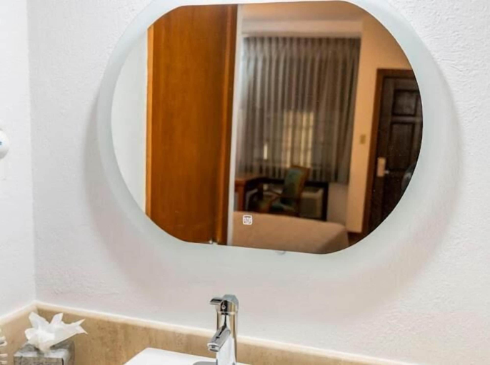 Bathroom, Hotel Suites EL Paseo, Juárez
