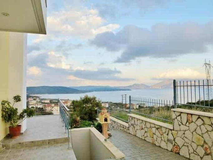 Room 3, Life Maisonette Cozy Getaway 5 min From the Beach, Central Greece