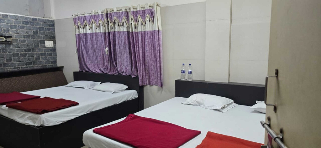 Room 5, Guru Mauli Yatri Nivas, Kolhapur