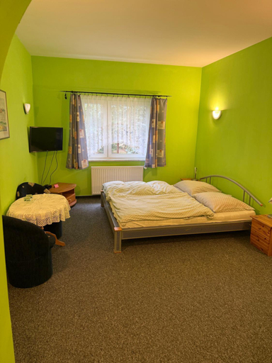 Bedroom 2, Restaurant & Guest House "Broadway", Goleniów
